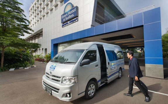 Eksterior di Days Hotel and Suites Jakarta Airport (Managed By Wyndham)