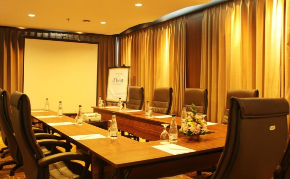 meeting room di d Best Hotel Bandung