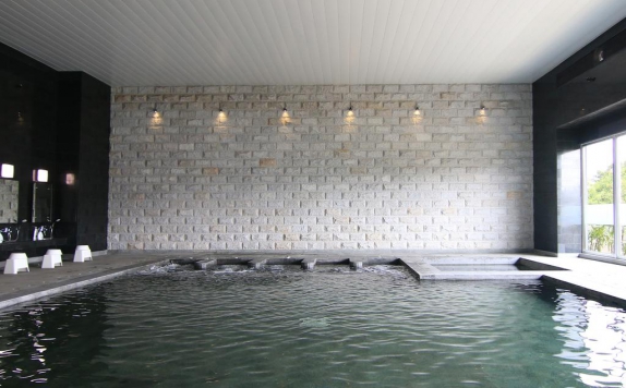 Swiming Pool di Delonix Apartment