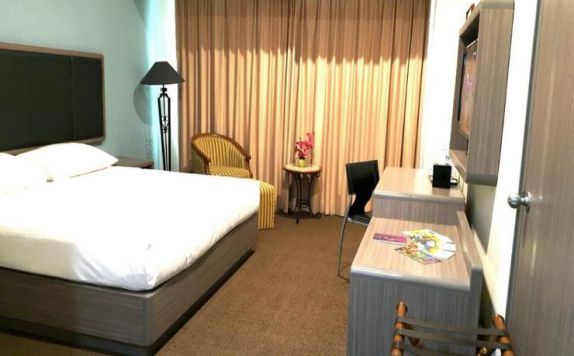 guest room di De Rivier Hotel