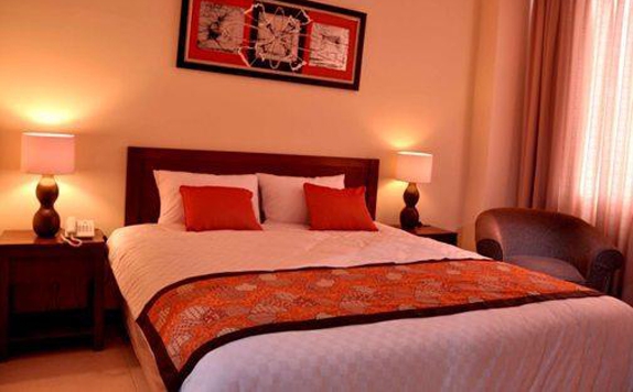 guest room di Dermaga Keluarga Hotel