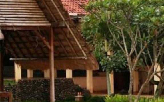 Tampilan Eksterior Hotel di Desa Sawah Restaurant & Villa