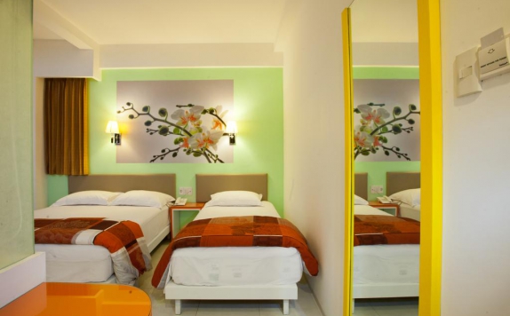 Bedroom di dewarna hotel arifin