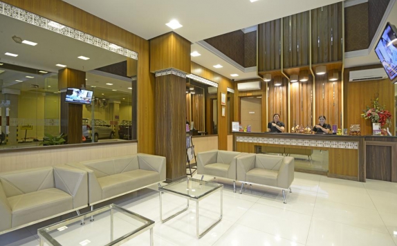 Lobby di D Kayoon Hotel