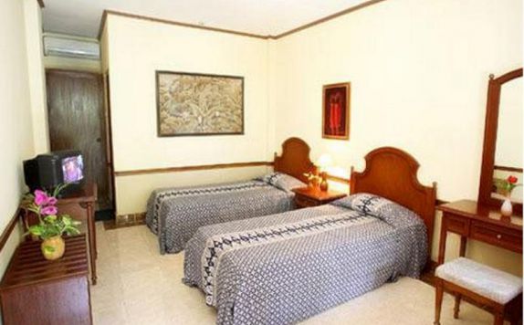 Kamar Tidur di Duta Hotel