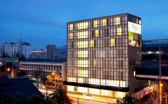 D Varee Xpress Makkasan Bangkok