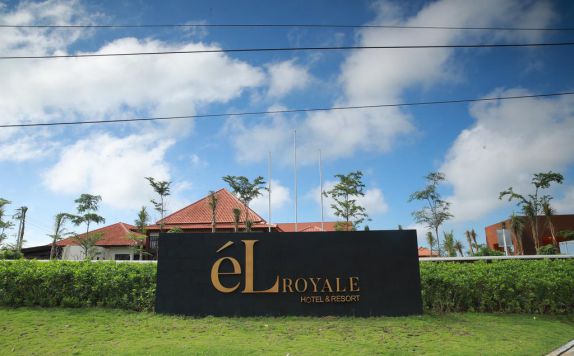 Entrance di El Royale Hotel and Resort