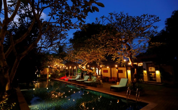 Outdoor Pool Hotel di Equity Jimbaran Resort and Villa (Formerly The Sakura Jimbaran)