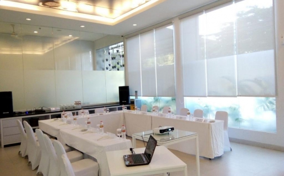 Meeting room di Everyday Smart Hotel Jakarta Mayestik