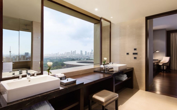 Bathroom di Fairmont Jakarta