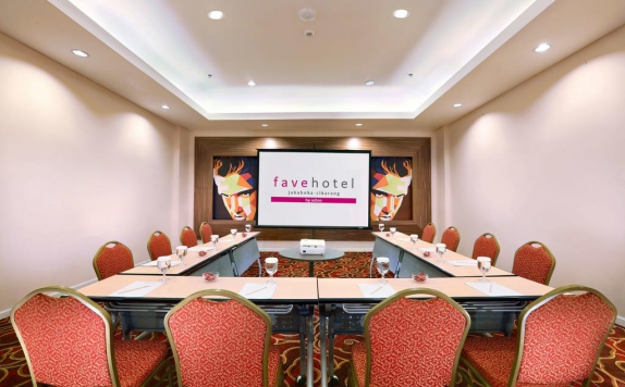 Meeting room di Favehotel Jababeka