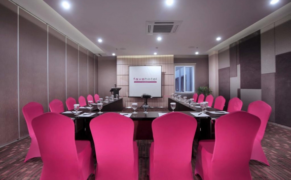 meeting room di Favehotel Langko Mataram