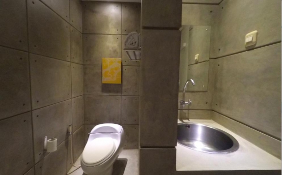 Tampilan Bathroom Hotel di FLAT06 Bed & Breakfast Hotel
