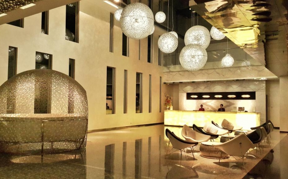 Lobby di FM7 Resort Hotel