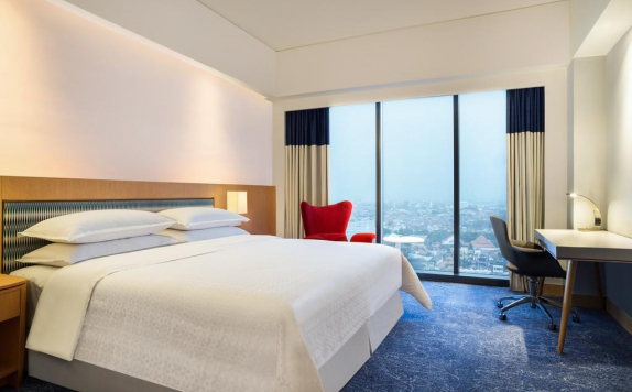 Guest Room di Four Points by Sheraton Surabaya