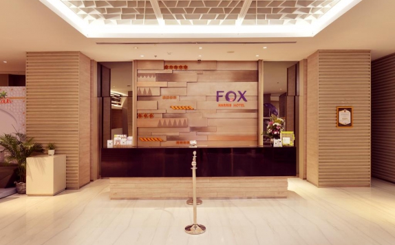 Receptionist di FOX Harris Hotel Pekanbaru