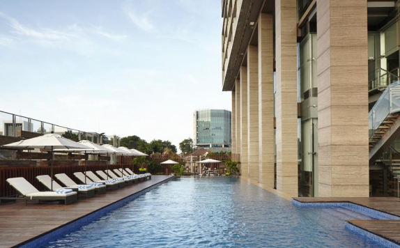 Swimming Pool di Fraser Residence Menteng Jakarta
