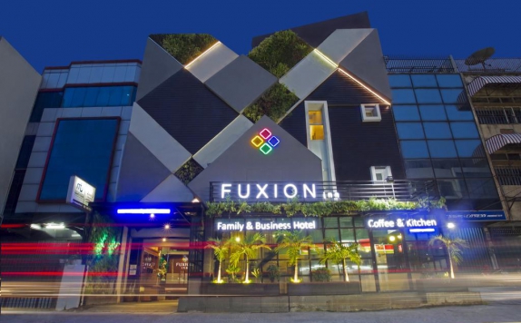 front view di Fuxion Inn