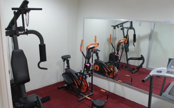 Gym and Fitness Center di Gadjah Mada University Club Hotel & Convention