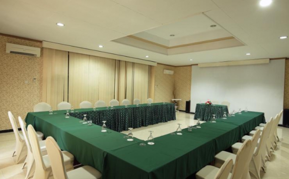 Meeting room di Gadjah Mada University Club Hotel & Convention