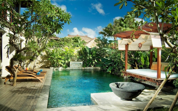 Swimming Pool di Gending Kedis Luxury Villas