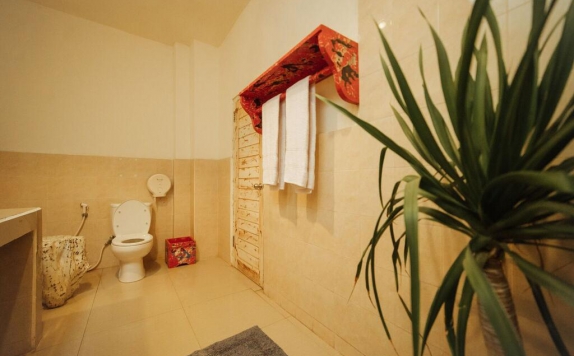 Tampilan Bathroom Hotel di Gili Amor Boutique Resort
