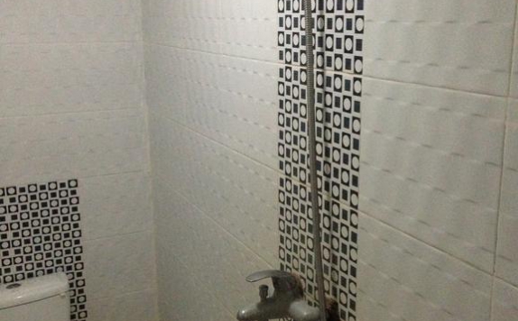 Bathroom di Global Inn Hotel