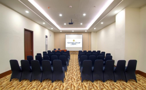 meeting room di Golden Tulip Essential Makassar