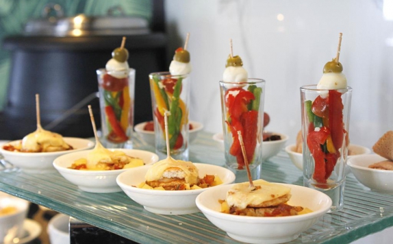 Food & Beverages di Goodrich Suites Kemang by ARTOTEL