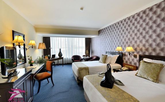 guest room twin bed di Grand Aquila Hotel