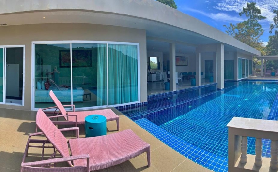 Grand Bleu Ocean View Pool Suite
