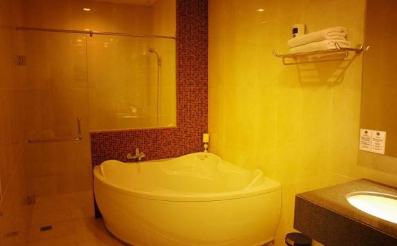 bathroom di Grand Fatma Hotel