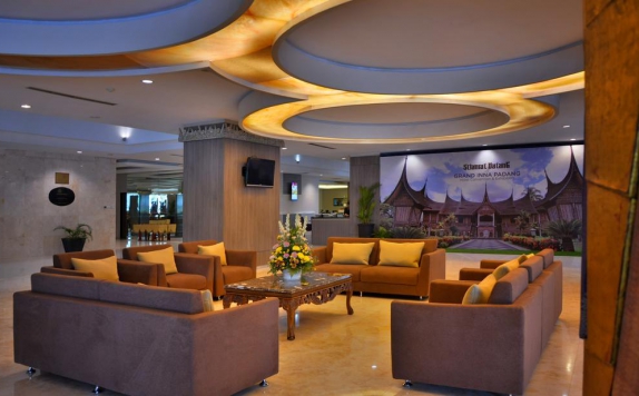 Interior di Grand Inna Muara Padang Hotel