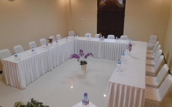 Meeting room di Grand Madani Hotel