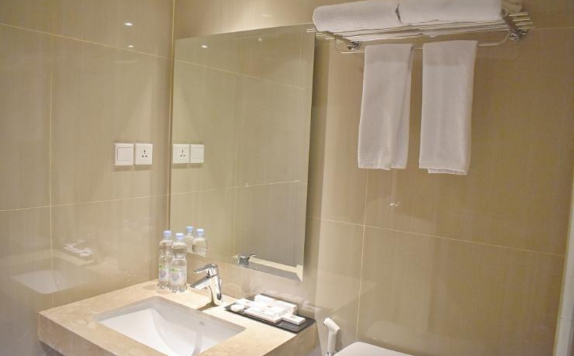 Bathroom di Grand Metro Hotel Tasikmalaya