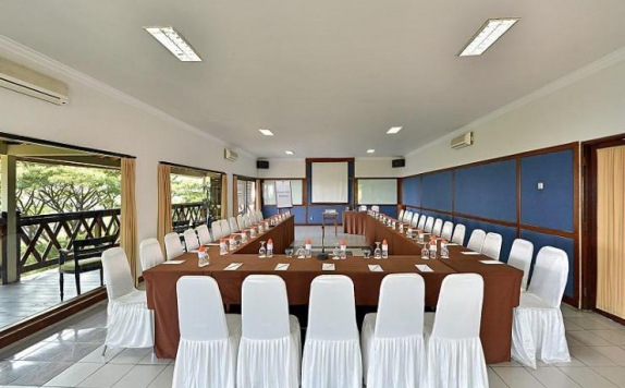 Meeting Room di Grand Whiz Hotel Trawas Mojokerto