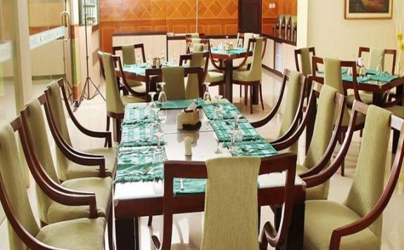 Tampilan Restoran Hotel di Griya Dharma Kusuma