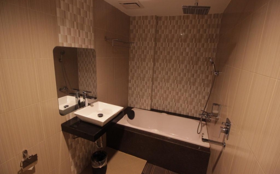 Bathroom di Hannah Hotel Syariah Painan