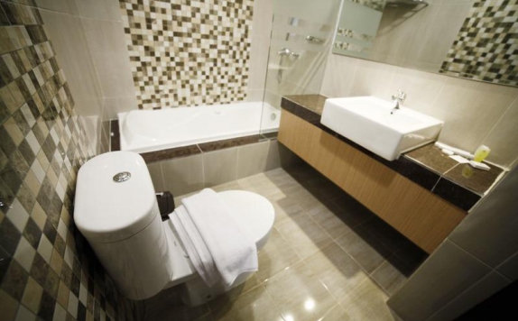 Bathroom di Harmoni Hotel Tasikmalaya