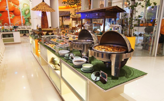 Food and Beverages di Harris Hotel Batam Center