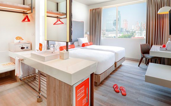 Bedroom di HARRIS Hotel & Conventions Bundaran Satelit Surabaya