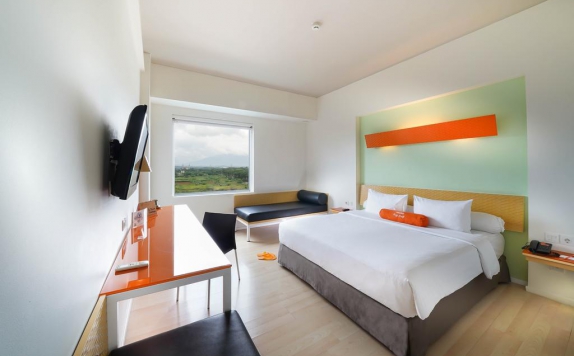 Guest room di Harris Hotel Sentul City