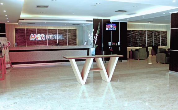 Lobby Hotel di Her Hotel and Trade Center