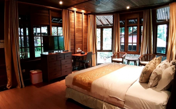 Tampilan Bedroom Hotel di Highland Resort & Nature Tours