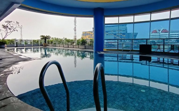 swimming pool di High Point Serviced Apartment