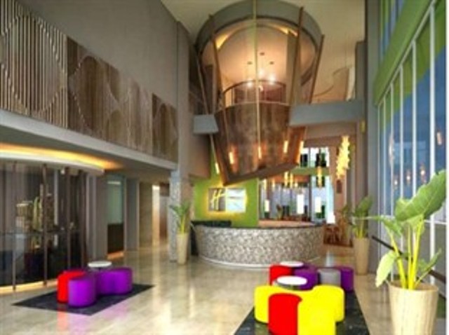 Interior Hotel di Holiday Inn Express Bali Raya Kuta