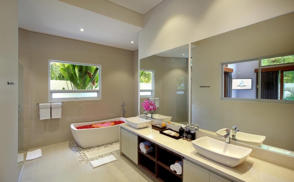 Bathroom Hotel di Holliday Villa – Managed by Ini Vie Hospitality