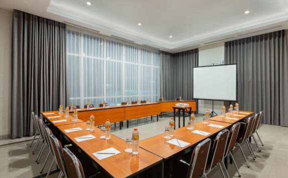 Meeting room di Hotel Amaris Slipi Jakarta