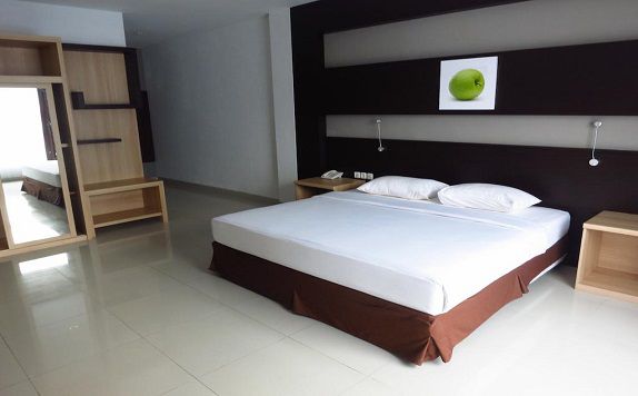 Double Bed di Hotel Batu Suki