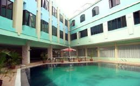 swimming pool di Hotel Bungo Plaza